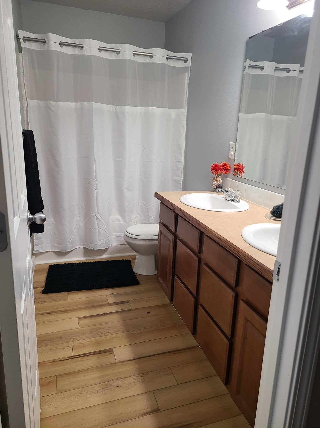 Profile photo 5 of 9