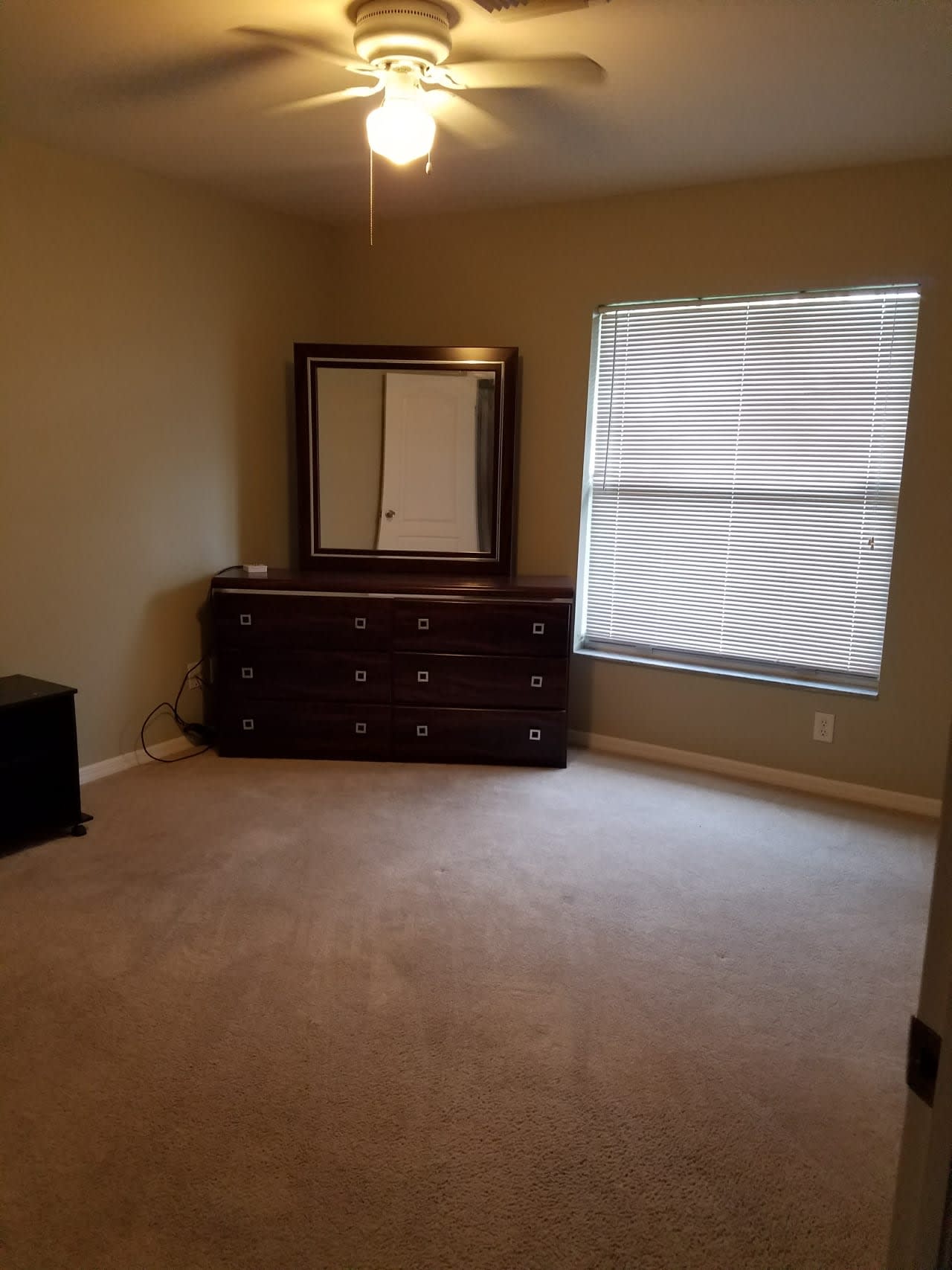 Profile photo 5 of 6