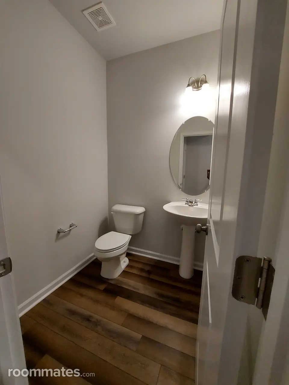 Profile photo 4 of 10