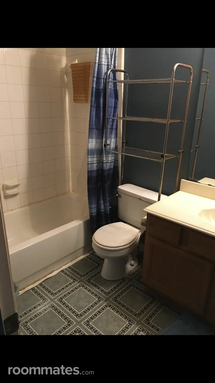 Profile photo 10 of 10