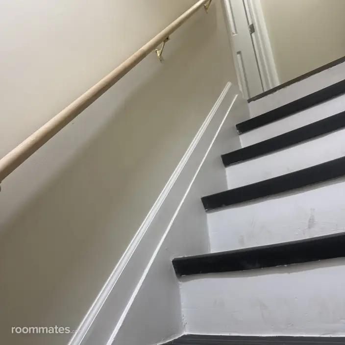 Room for rent in Baltimore, MD $1600, house