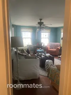 Room for rent in Bath, ME $950, house