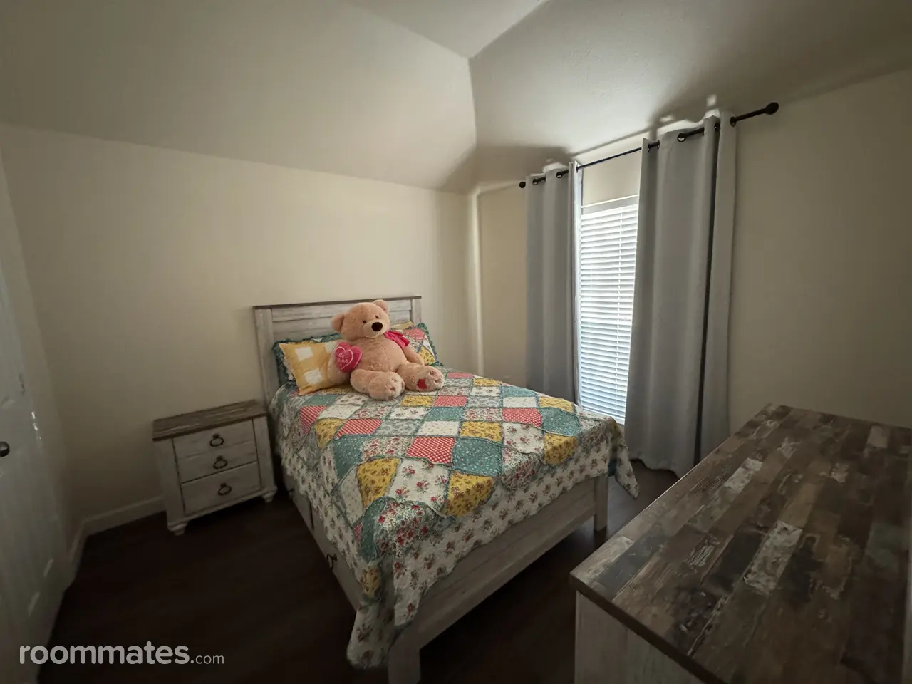 Profile photo 1 of 3