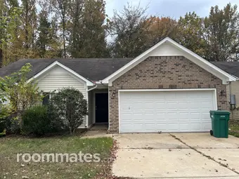 Room for rent in La Vergne, TN $1000, house