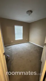 Room for rent in La Vergne, TN $1000, house