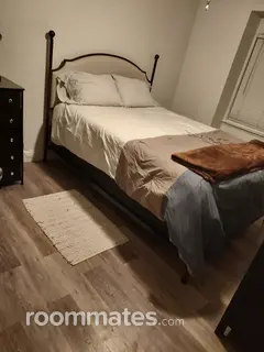 Room for rent in Fresno, CA $800, other