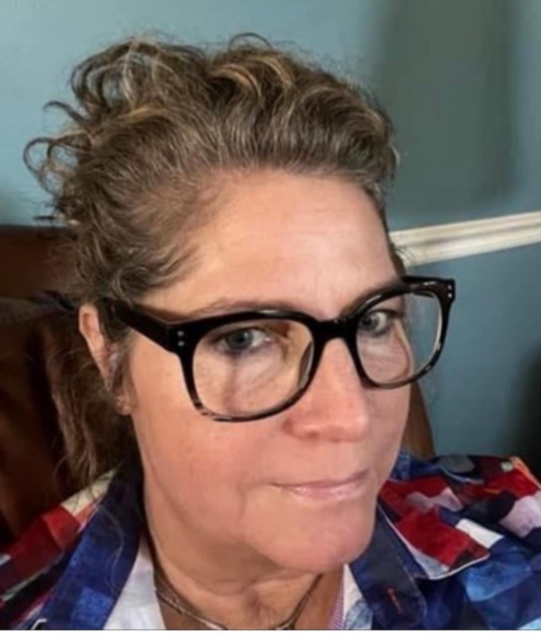 Profile photo 10 of 10