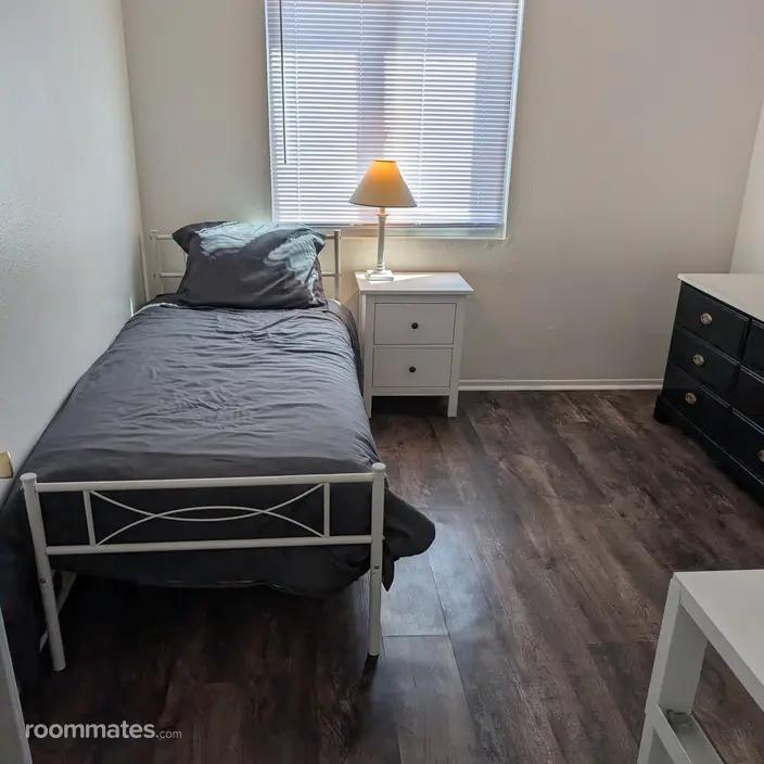 Room for rent in Baldwin Park, CA $850, house