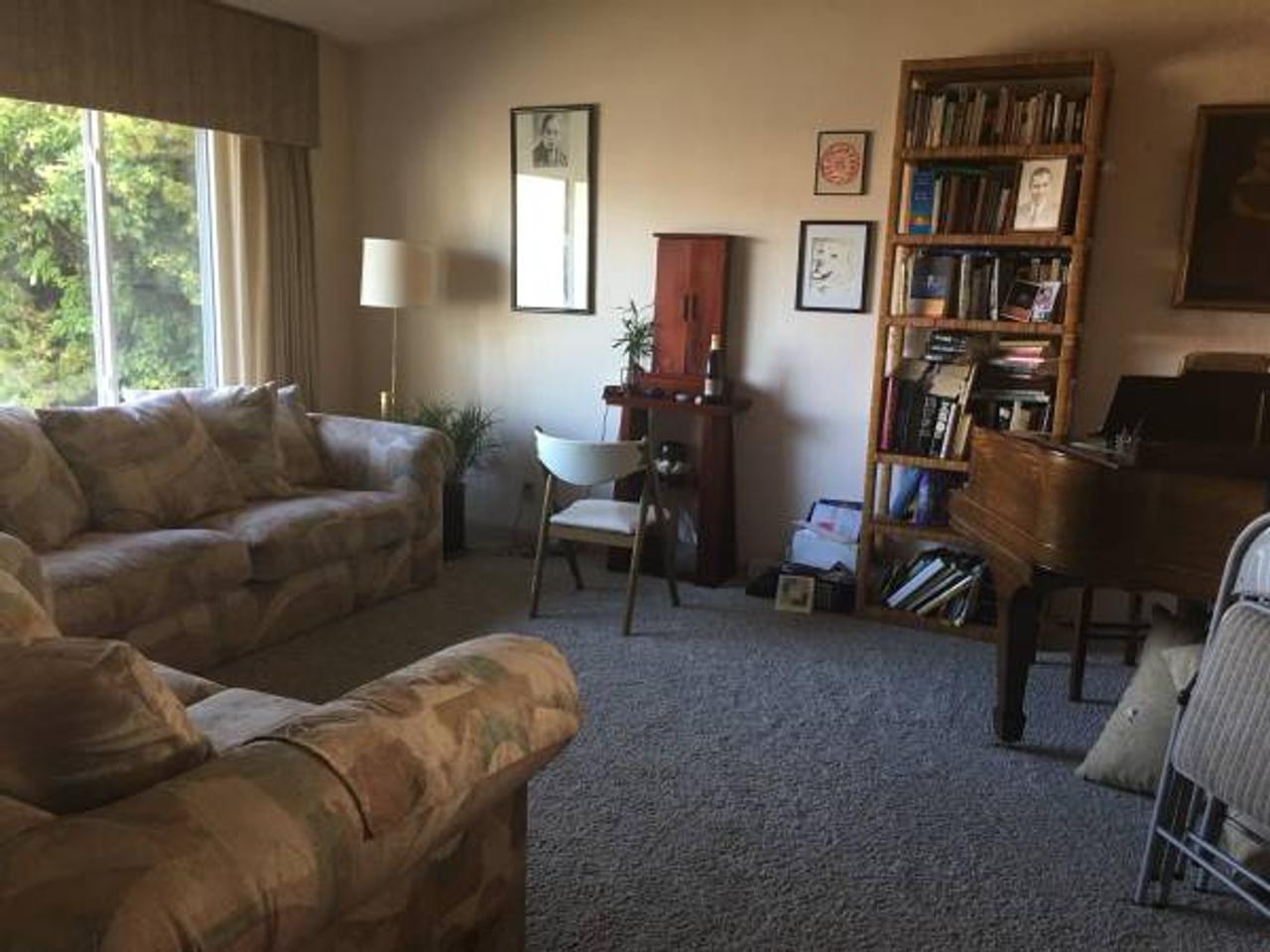 Profile photo 3 of 7