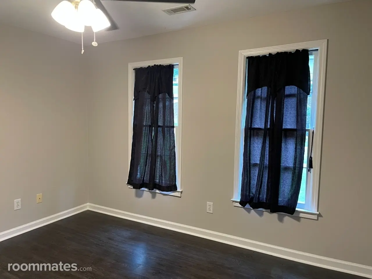 Profile photo 9 of 10