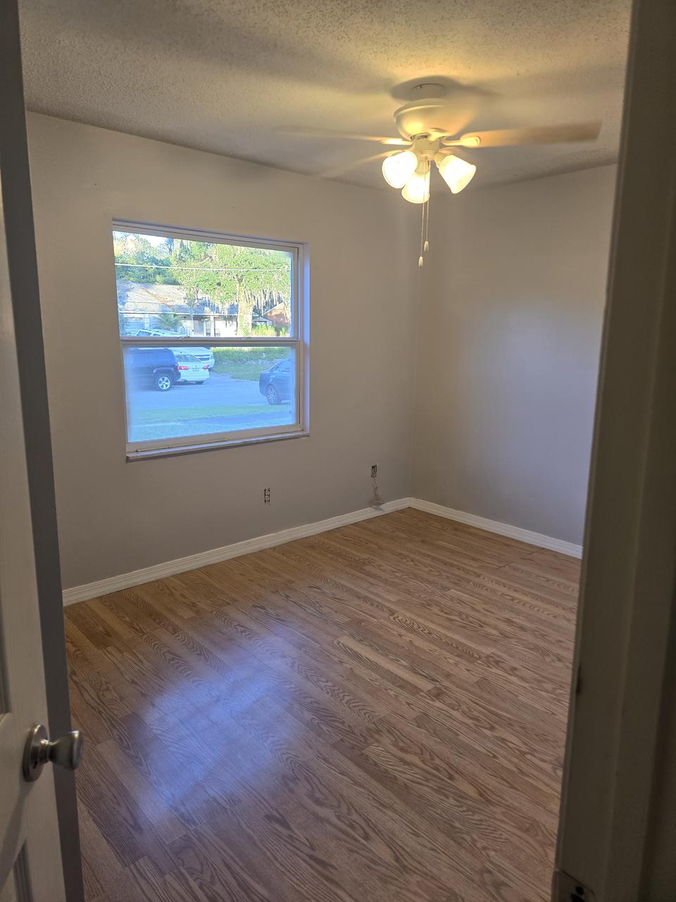 Profile photo 4 of 10