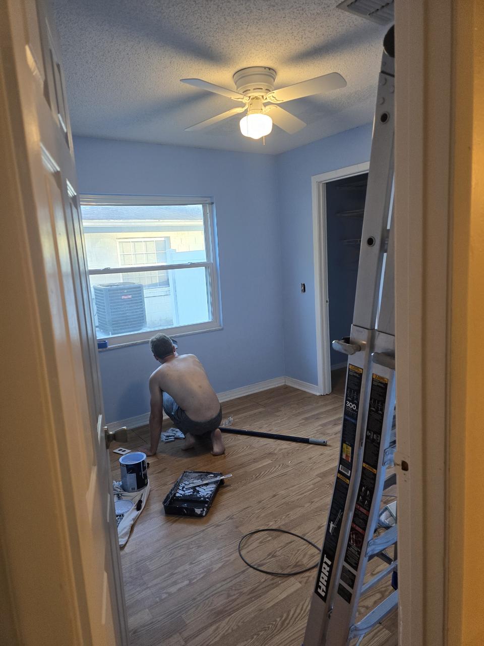 Profile photo 3 of 10