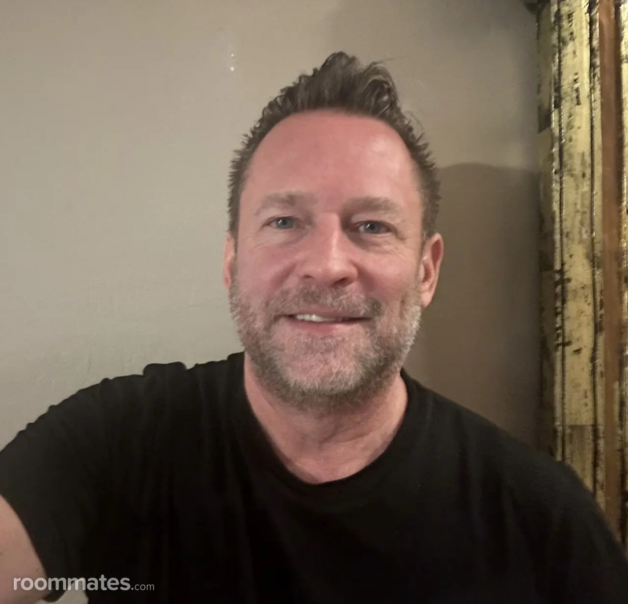 Profile photo 3 of 9