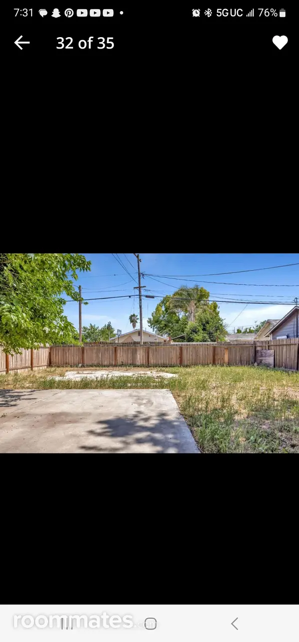 Profile photo 7 of 11