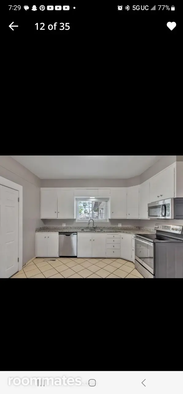 Profile photo 6 of 11