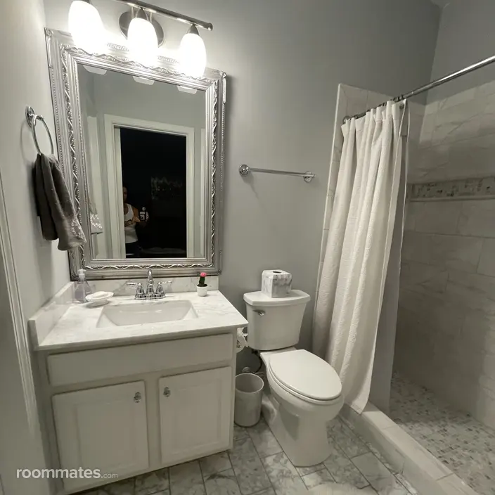 Room for rent in Atlanta, GA $1000, townhouse