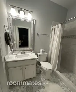 Room for rent in Atlanta, GA $1000, townhouse