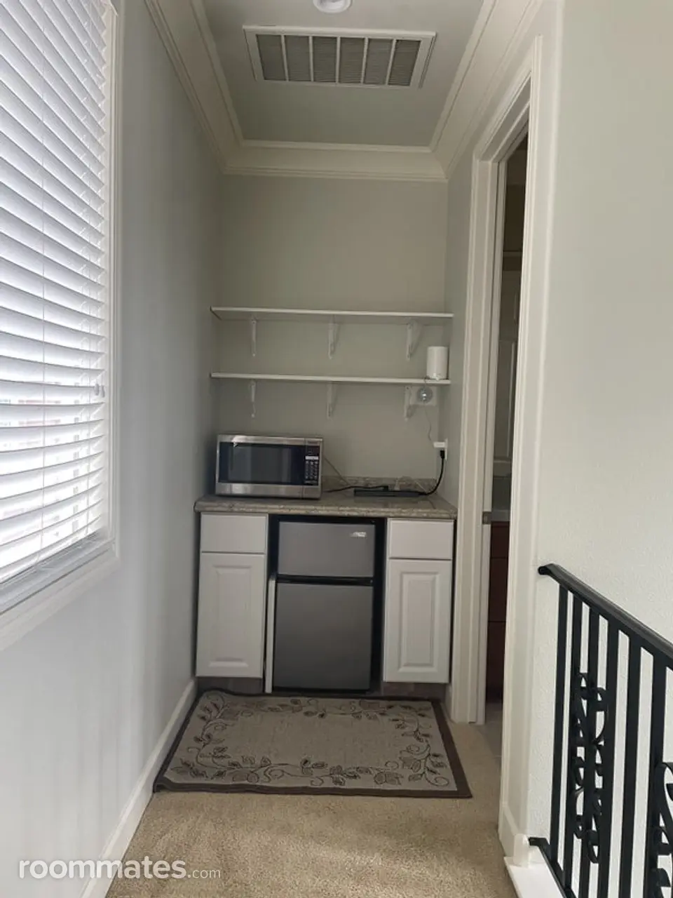 Profile photo 7 of 14