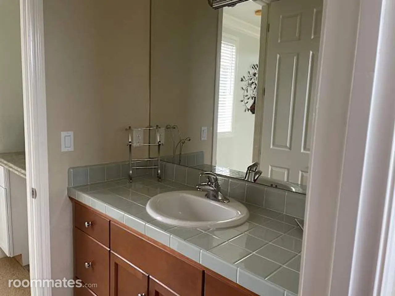 Profile photo 3 of 14