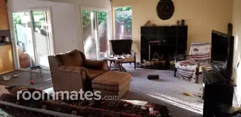 Room for rent in Sacramento, CA $900, house
