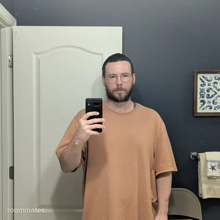 Roommate looking Fayetteville, AR, $700