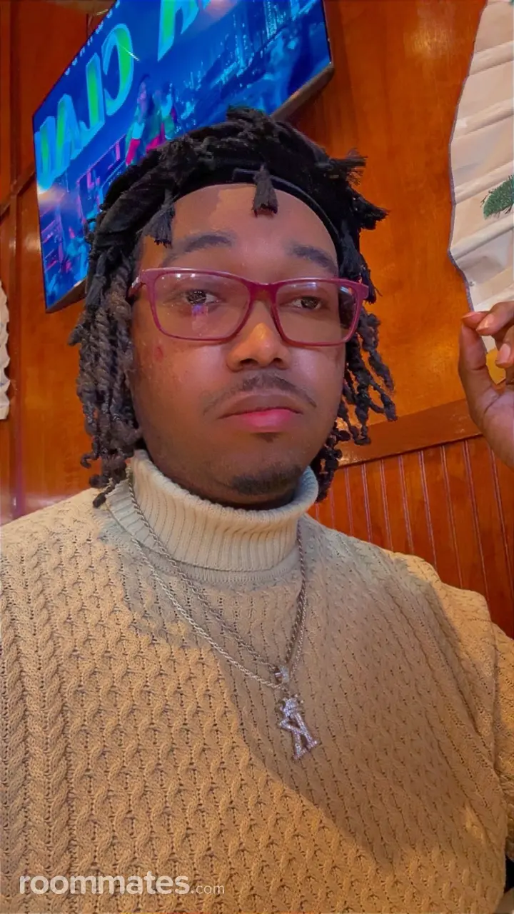 Profile photo 3 of 5