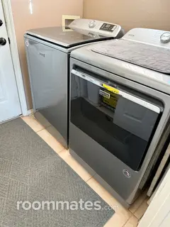 Room for rent in Orlando, FL $1200, house