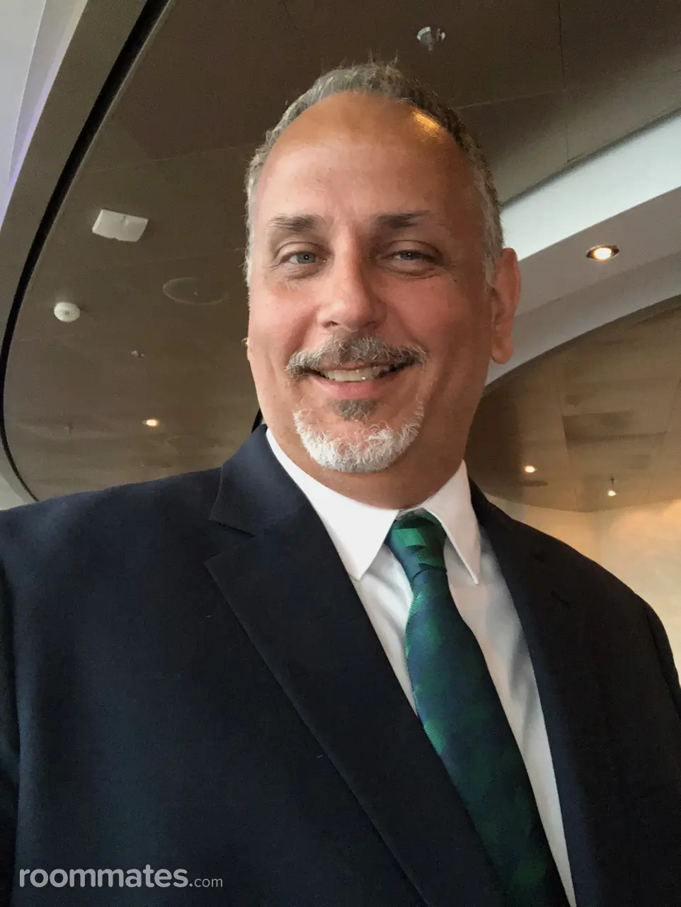 Profile photo 9 of 10