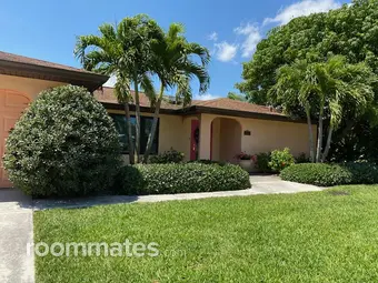 Room for rent in Stuart, FL $1300, house