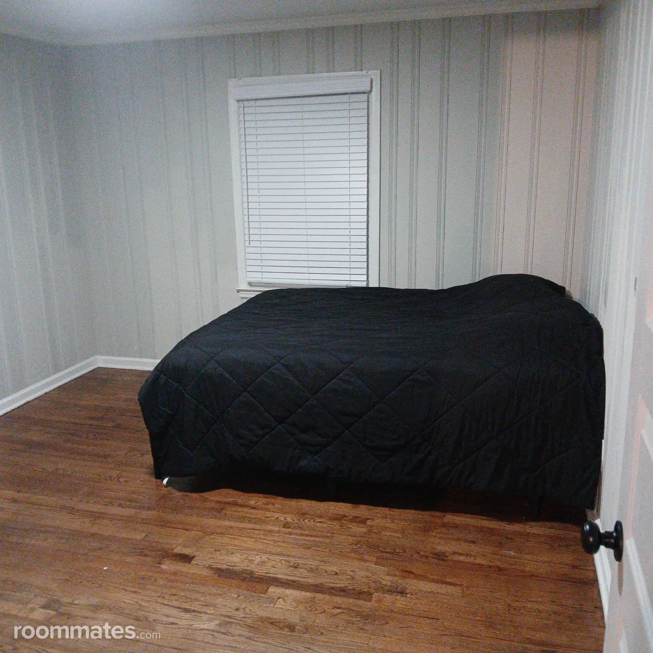 Profile photo 3 of 9