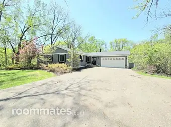 Room for rent in Belleville, IL $550, house