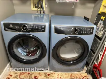 Room for rent in Belleville, IL $550, house