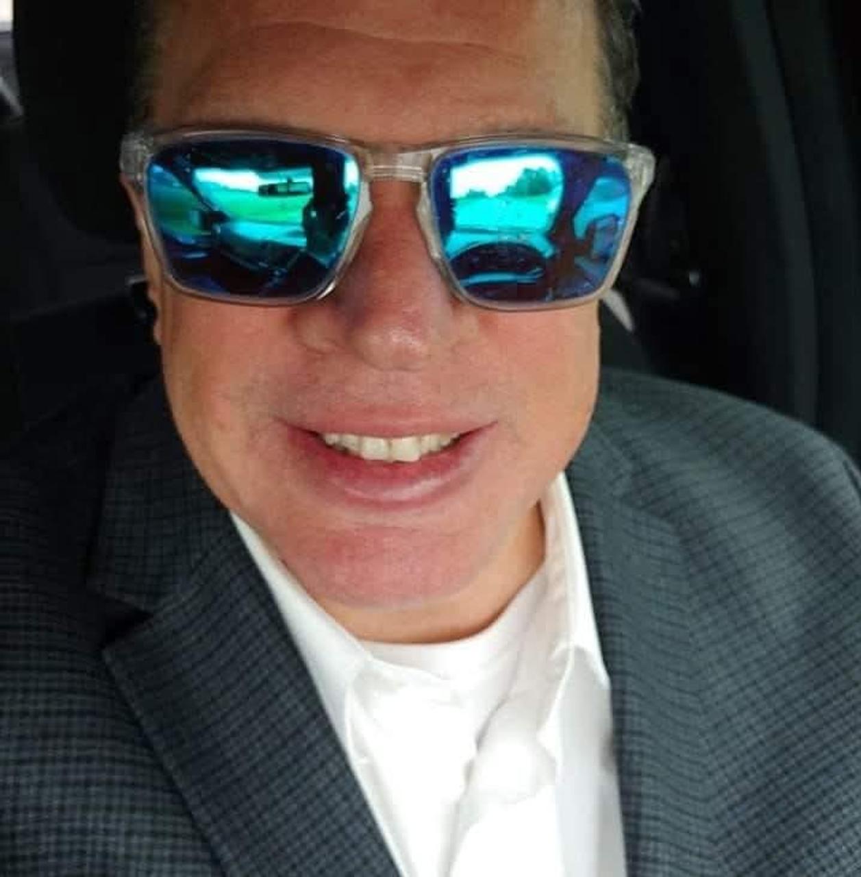 Profile photo 4 of 4