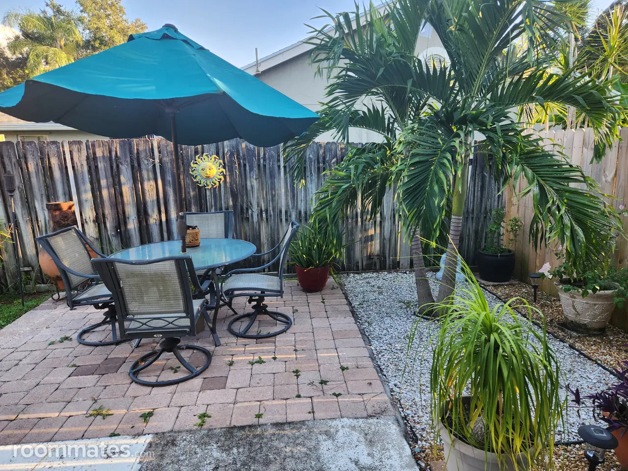 Profile photo 8 of 8