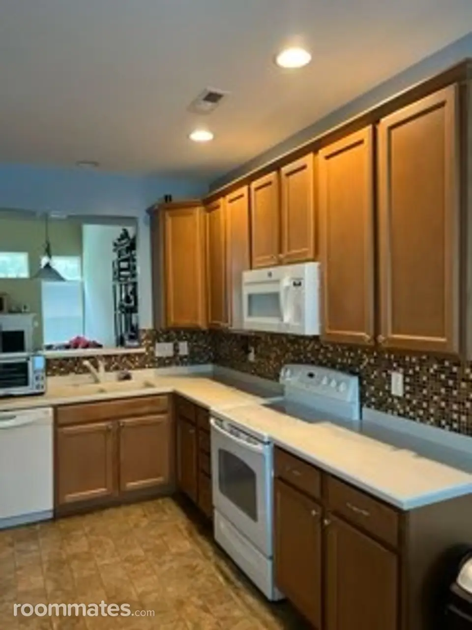 Profile photo 9 of 9