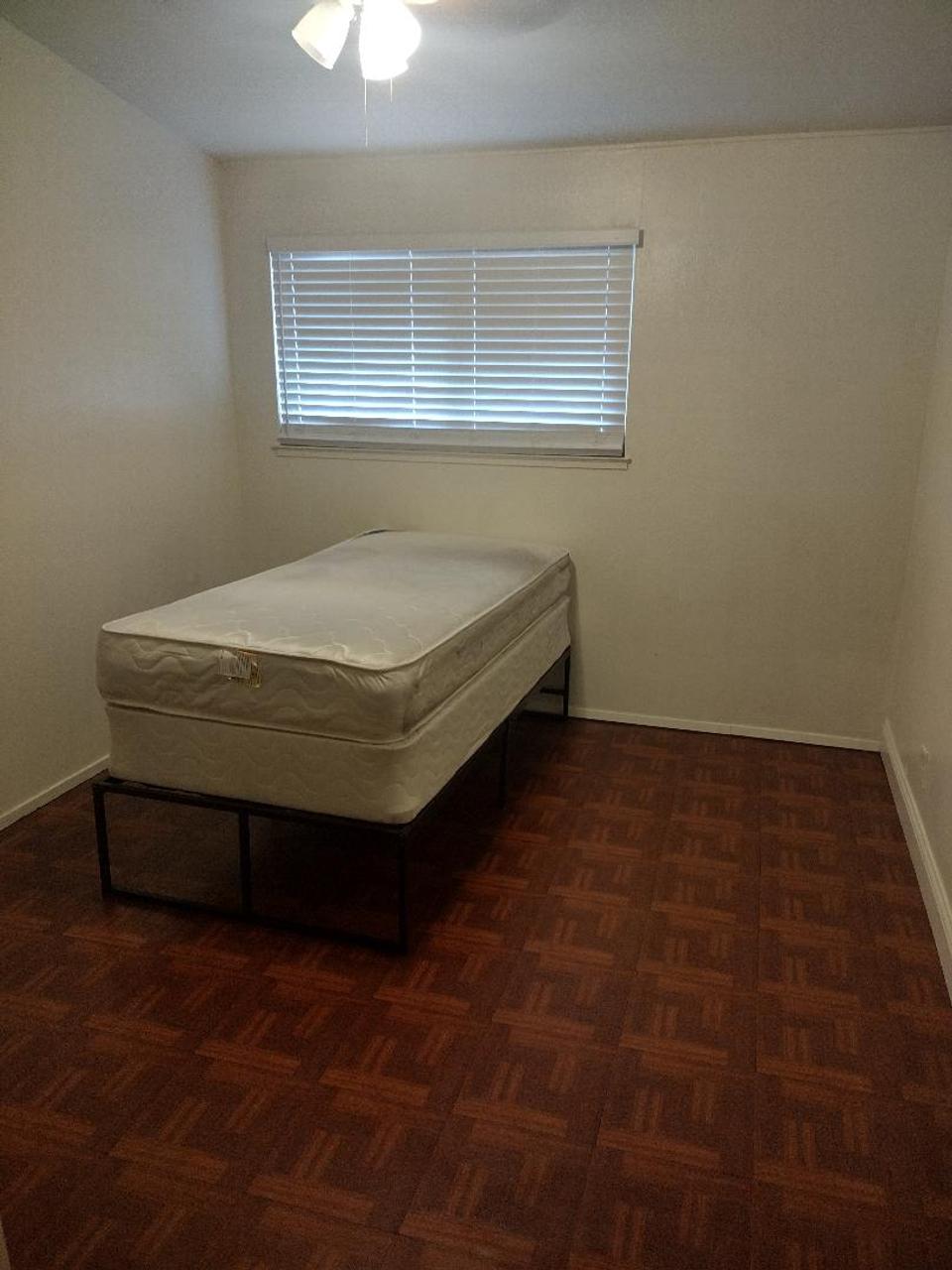 Profile photo 5 of 6