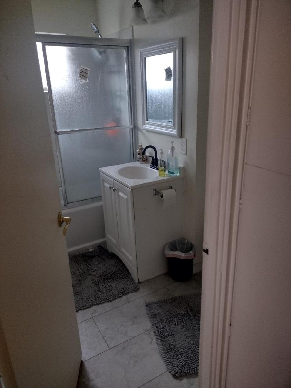 Profile photo 3 of 6