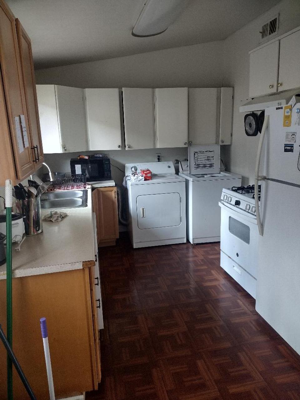 Profile photo 1 of 6