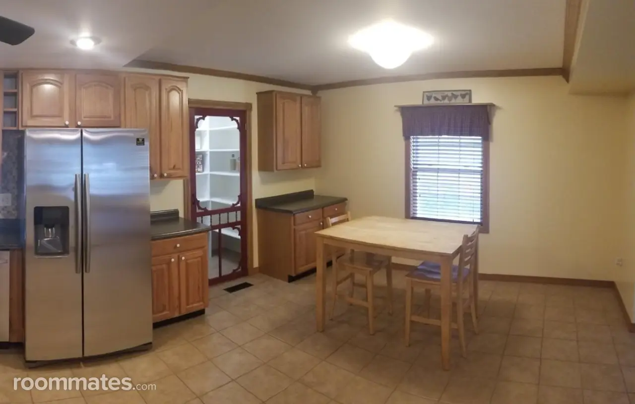 Profile photo 3 of 9