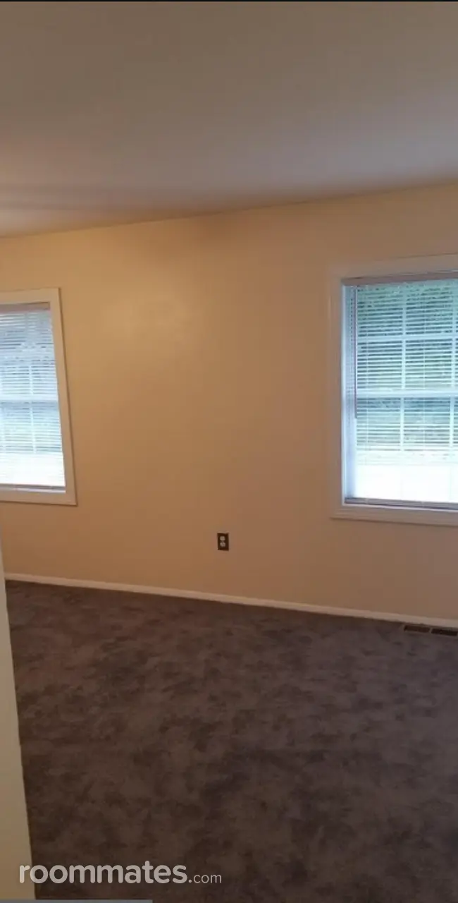 Profile photo 4 of 9