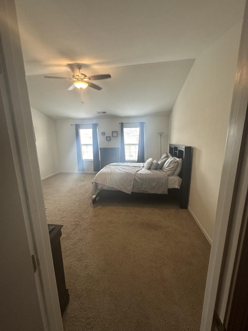 Profile photo 4 of 5