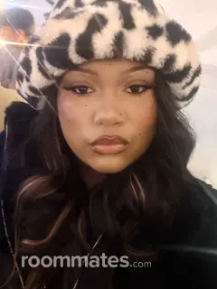 Roommate looking Pinole CA, $1000