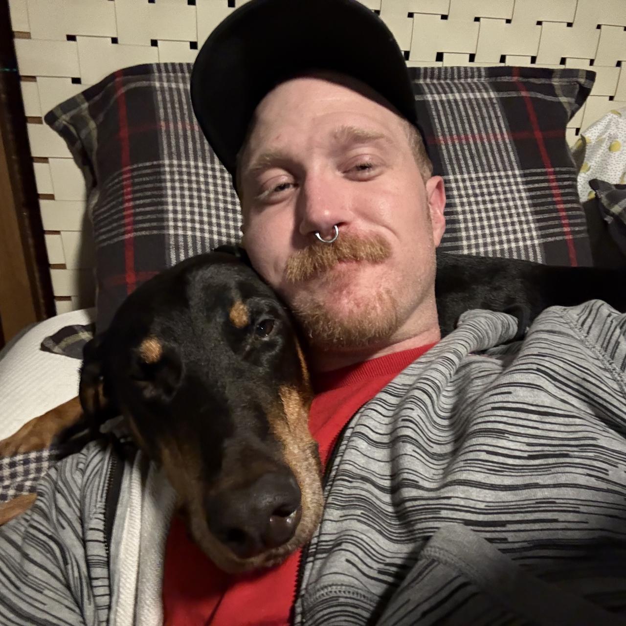 Profile photo 11 of 11