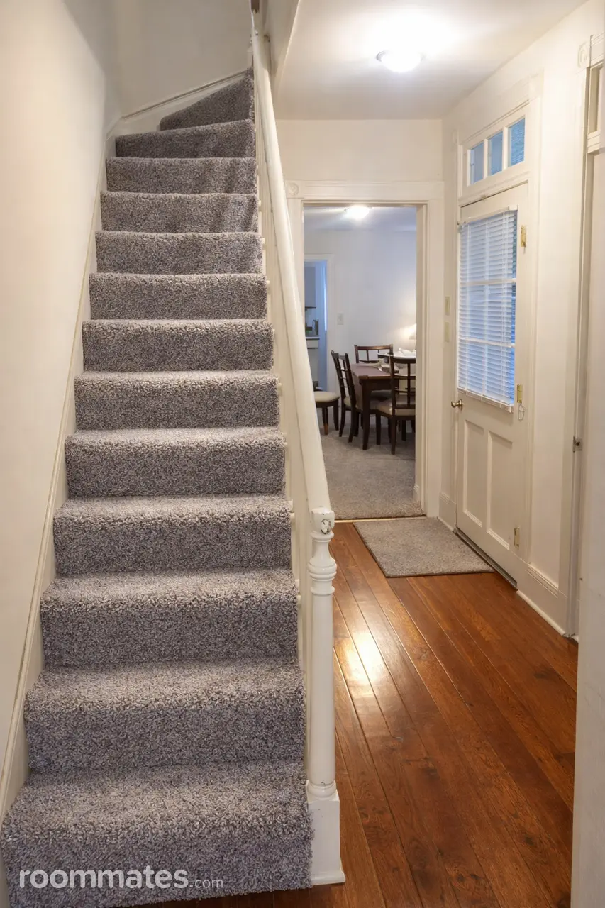 Profile photo 6 of 10