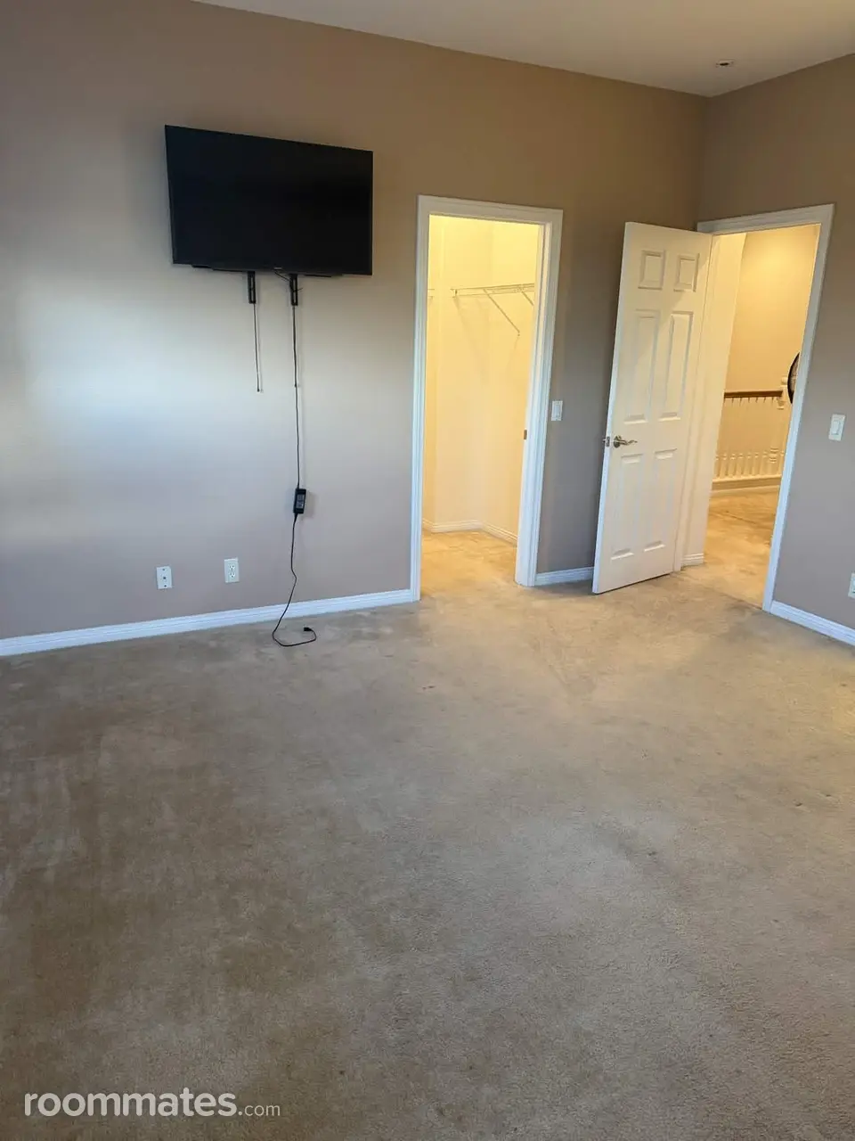 Profile photo 5 of 8