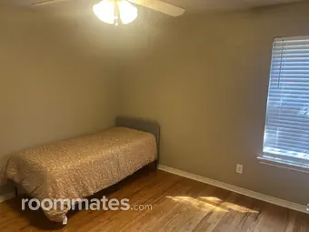 Room for rent in Richardson, TX $1000, house