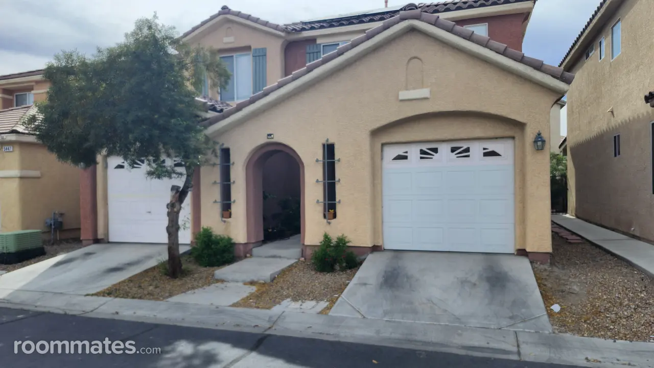 Profile photo 1 of 11