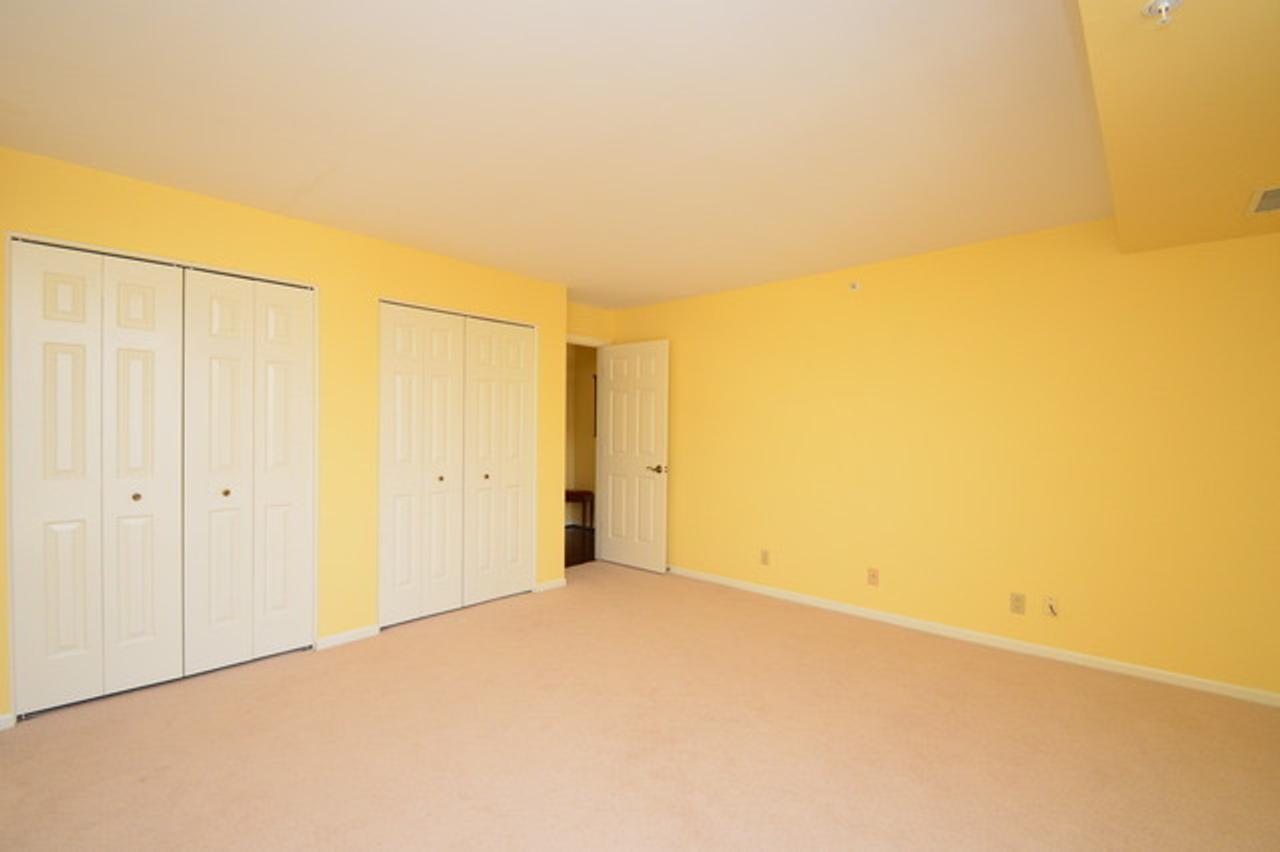 Profile photo 6 of 12