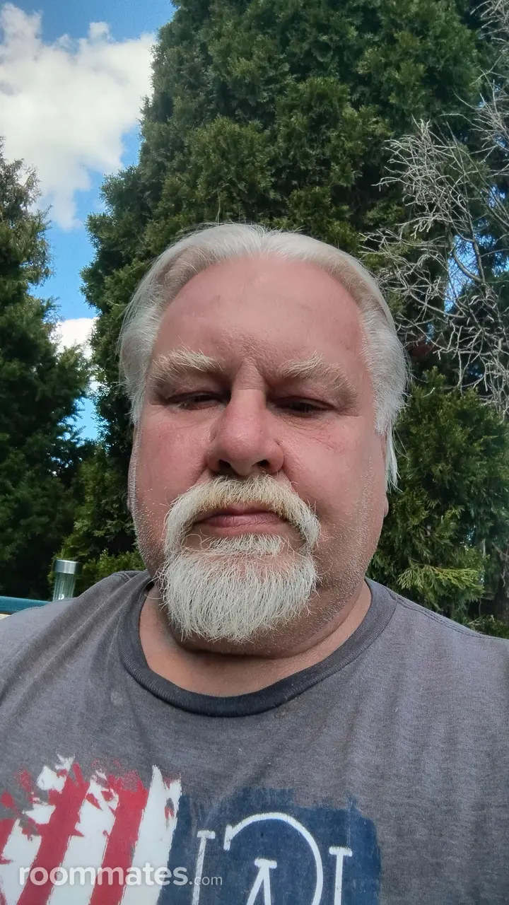 Profile photo 4 of 4