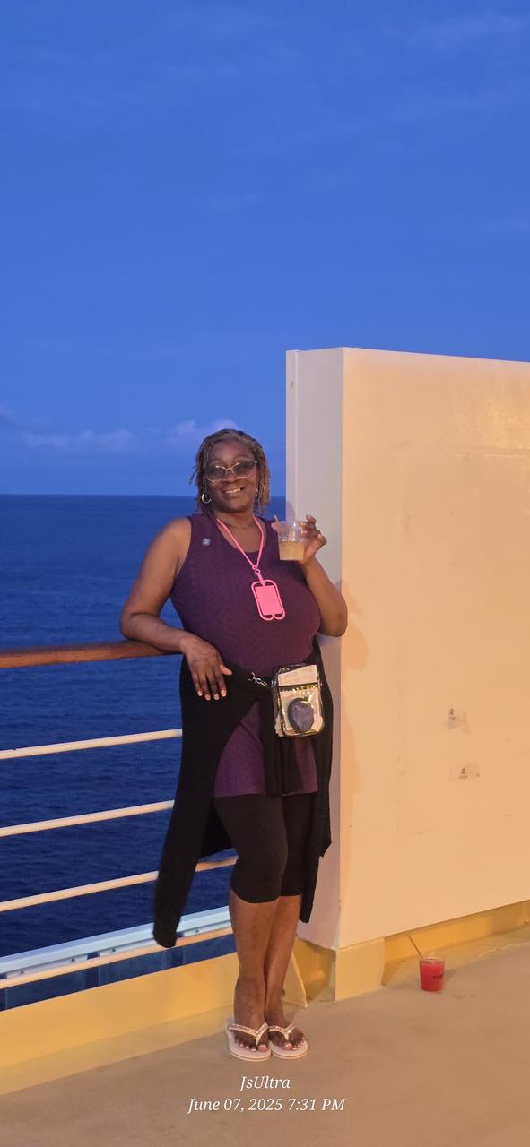 Profile photo 1 of 1